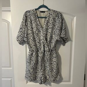 Pretty Garden Black and White Polka Dot Romper size medium